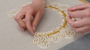 Сажение по бели. Ожерелье 